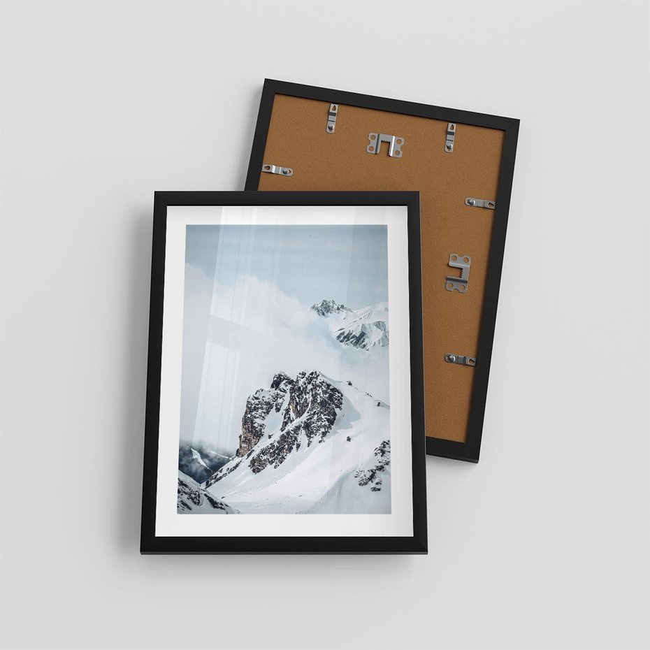 Plakat w ramie 30x40 - Górski Majestat - górskie szczyty pod śniegiem, górski krajobraz - rama czarna