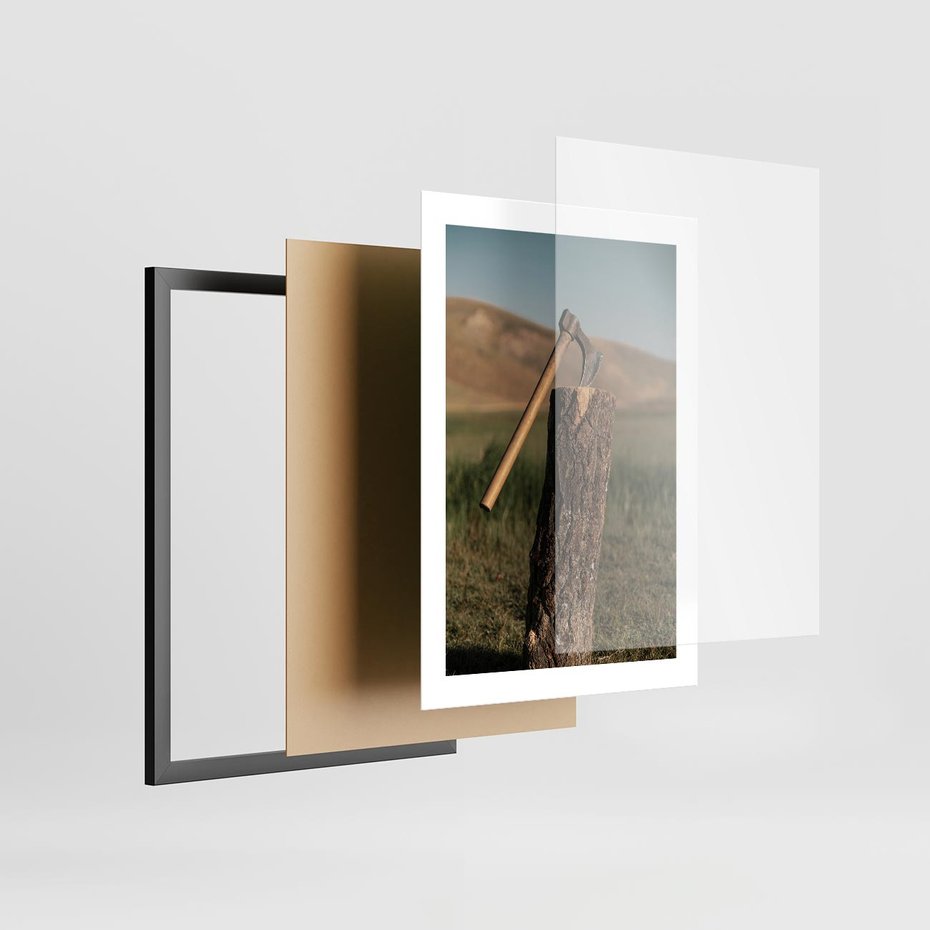 Plakat w ramie 30x40 - Lasowa siła w drewnie - las, siekiera - rama czarna