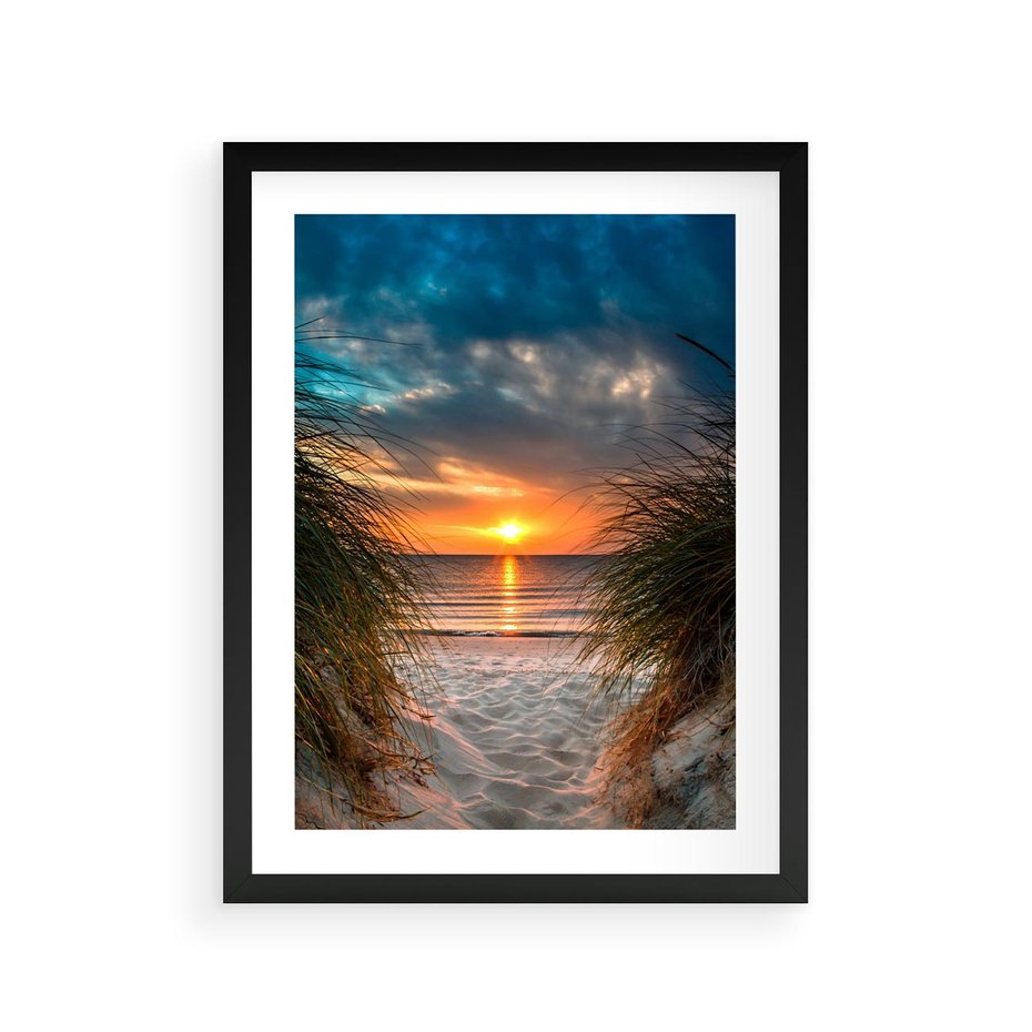 Plakat w ramie 30x40 - Magia zachodu słońca na plaży - zachód, słońca - rama czarna