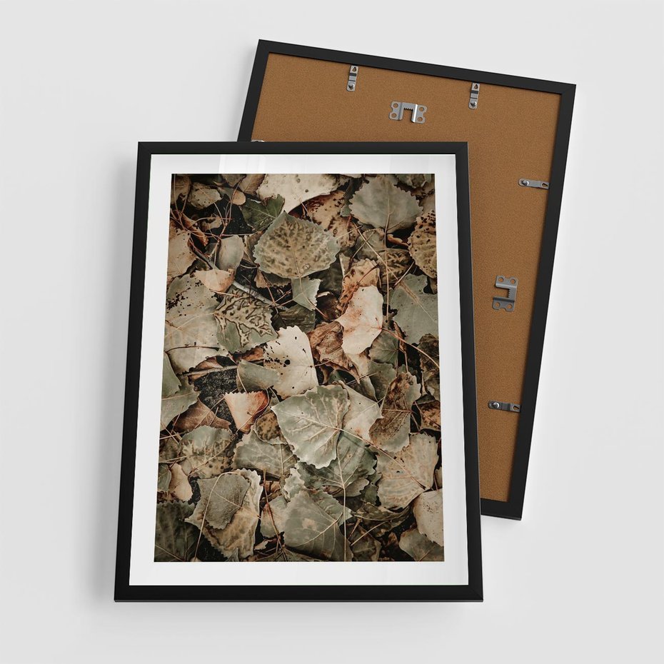 Plakat w ramie 50x70 - Magia Jesiennych Liści - liście, suche liście - rama czarna