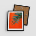 Plakat w ramie 40x50 - Egzotyczny Urok - liście, palma - rama czarna