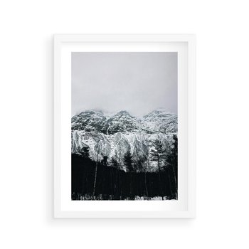 Plakat w ramie 30x40 - Zimowe Uroki Gór - góry ośnieżone, krajobraz górski - rama biała
