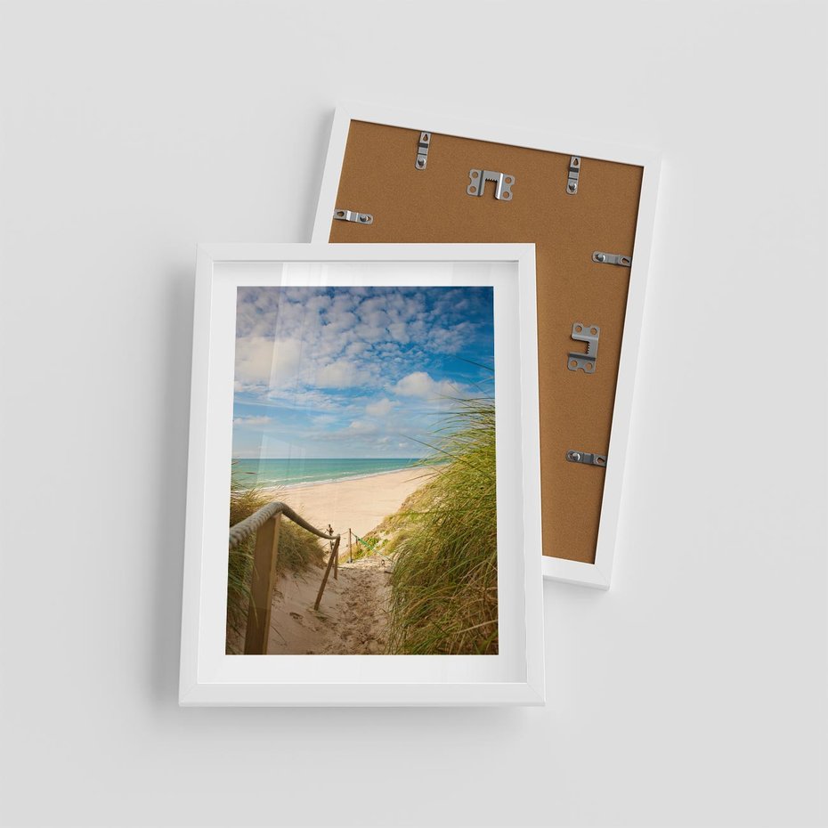 Plakat w ramie 30x40 - Spokojna plaża nad Bałtykiem - plaża, Bałtyk - rama biała