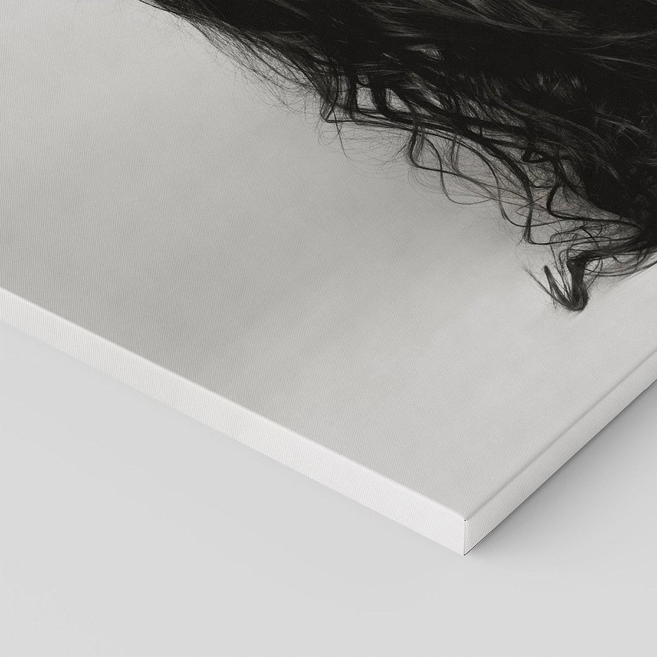 Obraz na płótnie 80x120 - Piękno włosów kobiety w ruchu - włosy, piękno