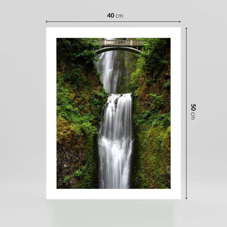 Plakat bez ramy 40x50 - Siła i Urok Natury - wodospad, las