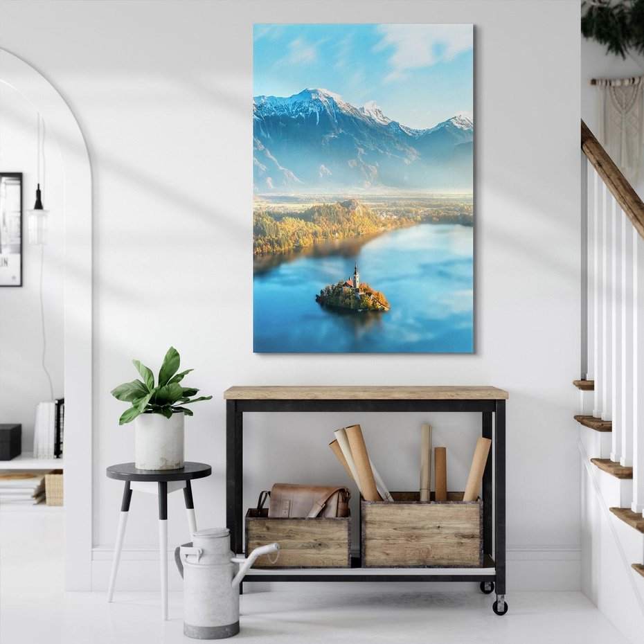 Obraz na płótnie 80x120 - Zamek pośrodku jeziora - jezioro, góry