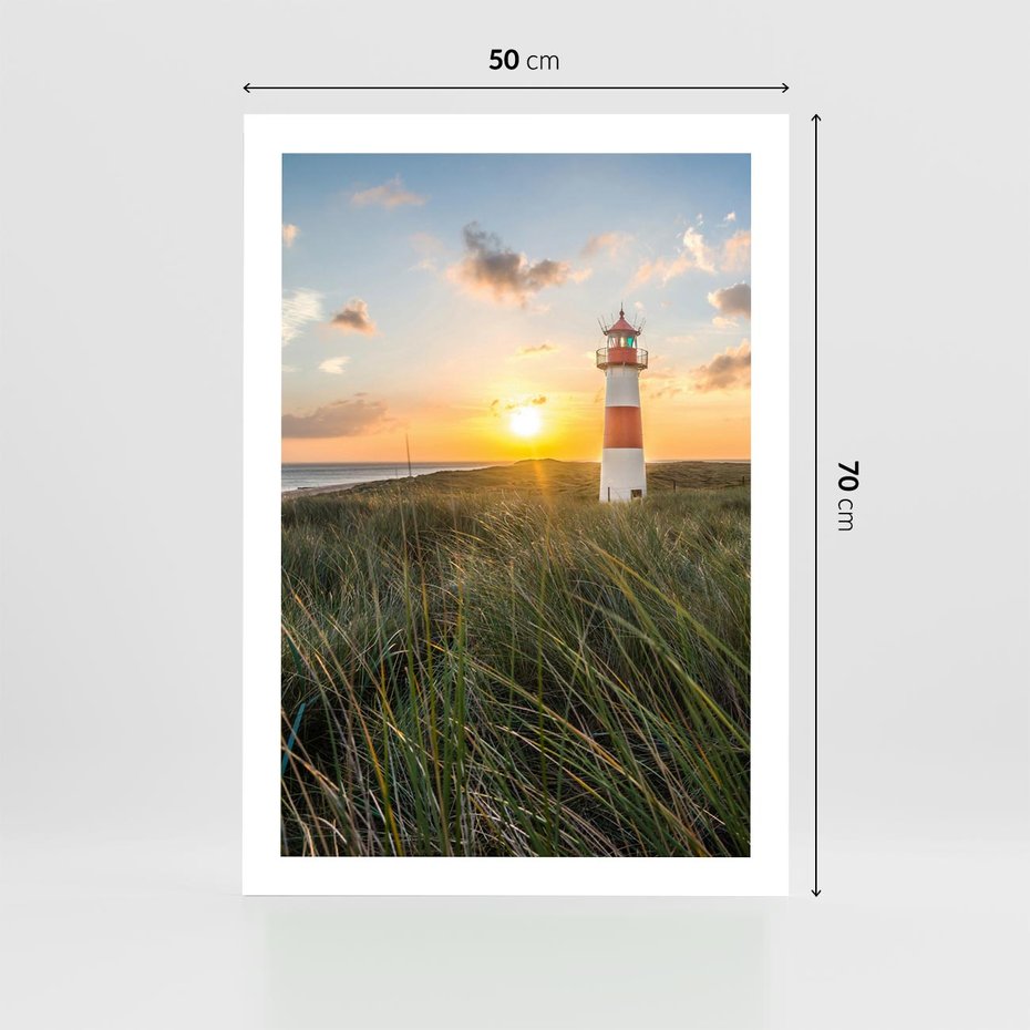 Plakat bez ramy 50x70 - Magia latarni przy zachodzie - latarnia, zachód