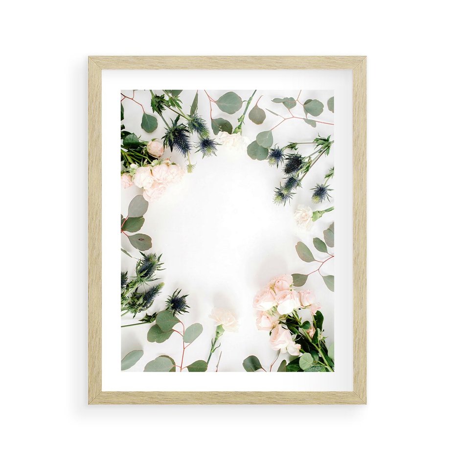Plakat w ramie 40x50 - Róże i Zielone Liście - kompozycja kwiatowa, róże - rama drewno