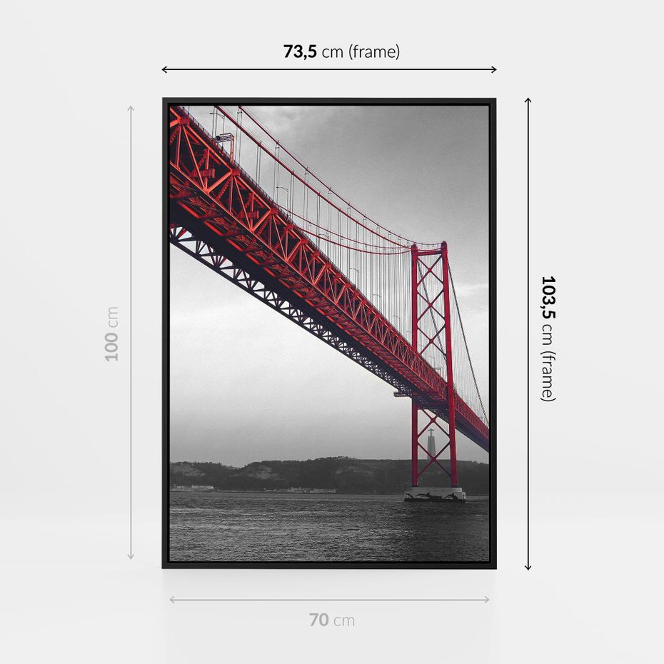 Obraz w ramie 70x100 - Majestatyczny Most - czarno biała fotografia, czerwony stalowy most nad rzeką - rama czarna