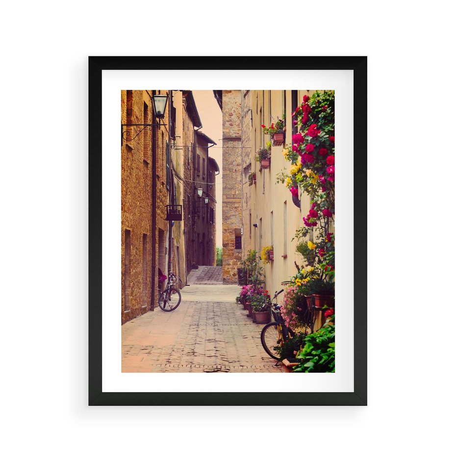 Plakat w ramie 40x50 - Rowerowa przygoda w uliczkach pełnych perspektywy - uliczka, perspektywa - rama czarna