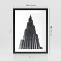 Plakat w ramie 30x40 - Wieżowiec w Monochromii - wieżowiec, architektura - rama czarna