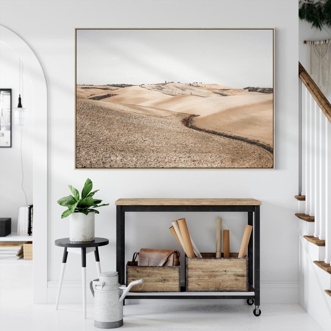 Obraz w ramie 120x80 - Refleksyjny taniec myśli - pustynny krajobraz, odcienie sepii - rama drewno