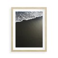 Plakat w ramie 40x50 - Morskie Fale na Plaży - plaża, morskie fale omywają piasek - rama drewno
