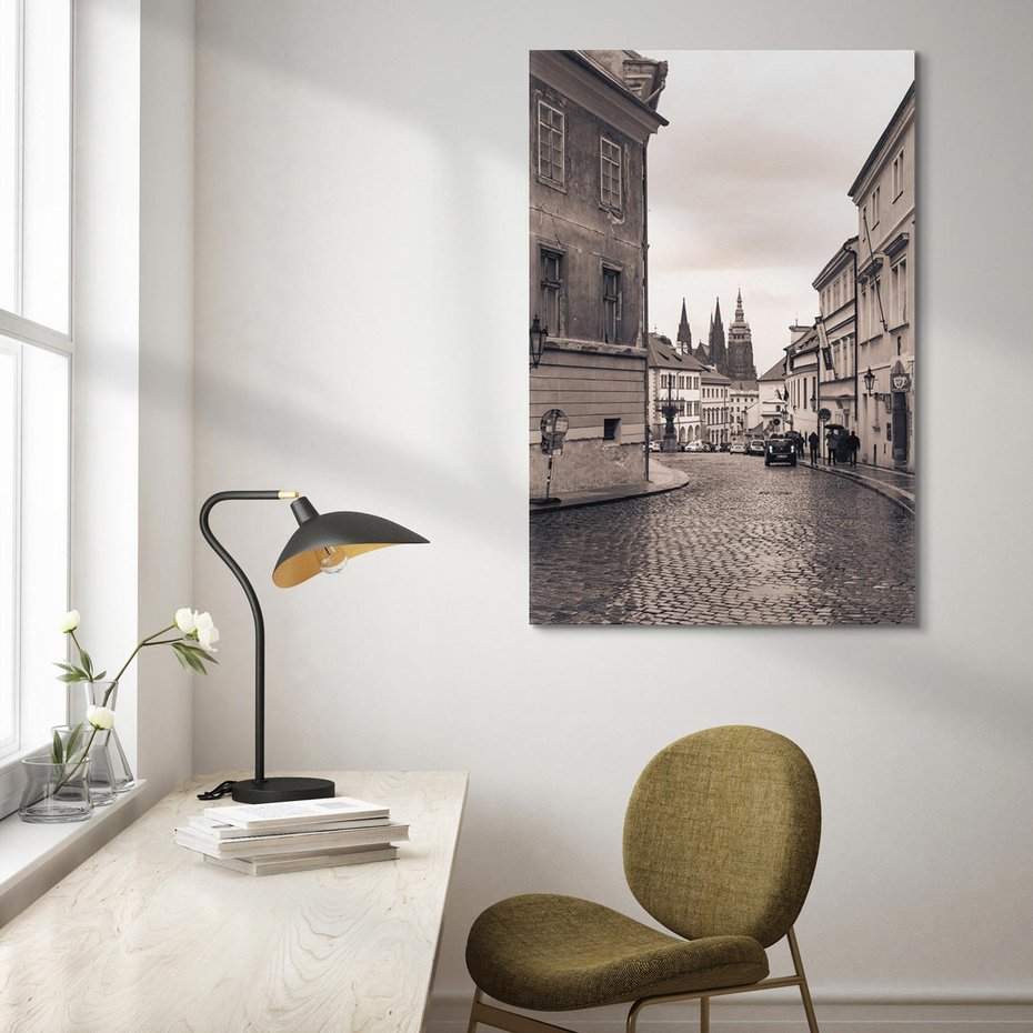 Obraz na płótnie 80x120 - Przygoda Na Horyzoncie - uliczka, perspektywa