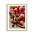 Plakat w ramie 50x70 - Owoce w restauracji artystycznie - owoce, restauracja - rama drewno