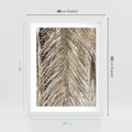 Plakat w ramie 40x50 - Boho Urok Palmy: Zbliżenie Natury - sucha palma, zbliżenie - rama biała