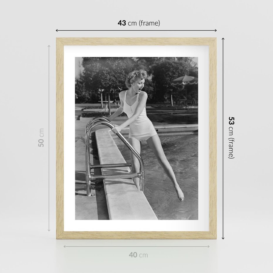 Plakat w ramie 40x50 - Retro Basen - retro zdjęcie, czarno białe - rama drewno