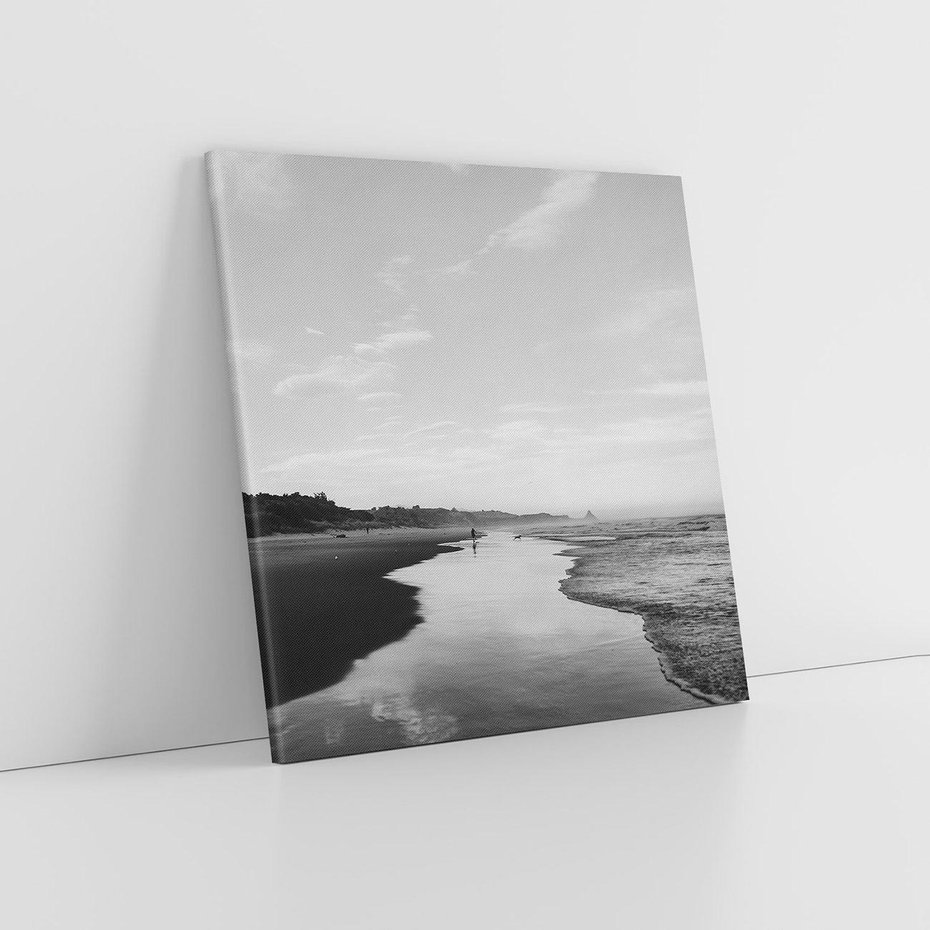 Obraz na płótnie 40x40 - Nadmorska Melodia - czarno białe zdjęcie, plaża