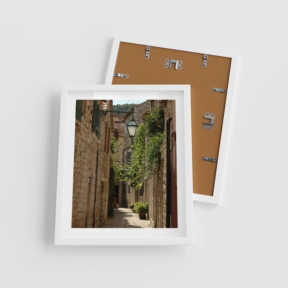 Plakat w ramie 40x50 - Urokliwa włoska uliczka - włoska, uliczka - rama biała