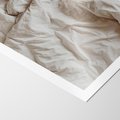 Plakat bez ramy 21x30 - Spokojna Noc - biała pościel, zdjęcie do sypialni