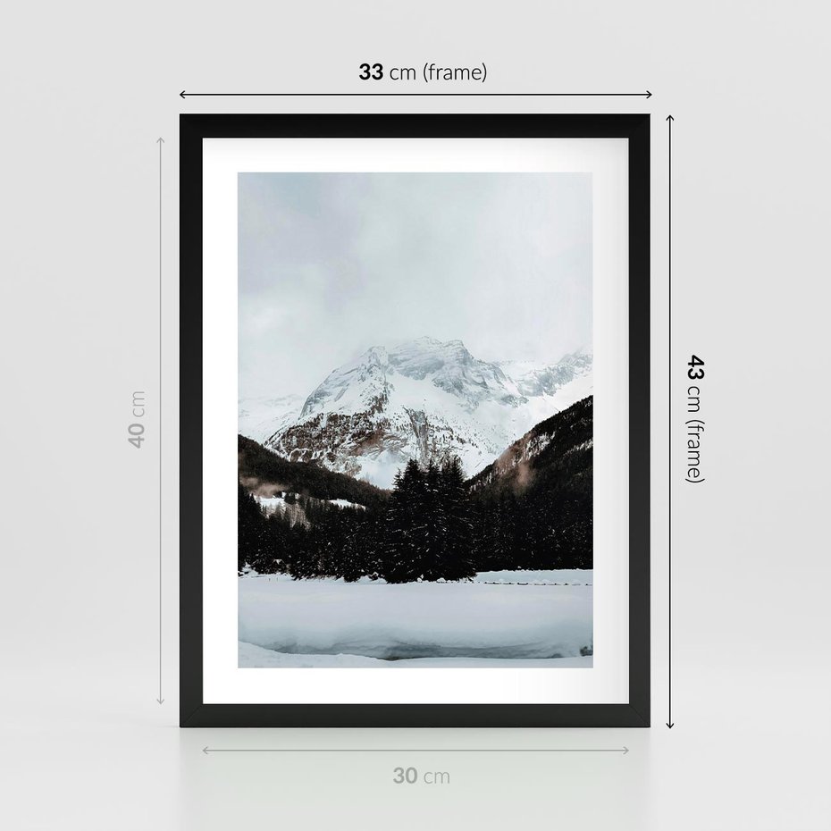 Plakat w ramie 30x40 - W Cieniu Śnieżnych Szczytów - górski krajobraz, zima - rama czarna