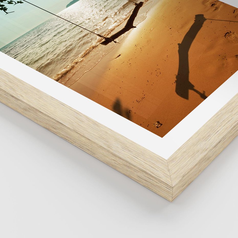 Plakat w ramie 40x50 - Tropikalna plaża i huśtawka - plaża, tropiki - rama drewno