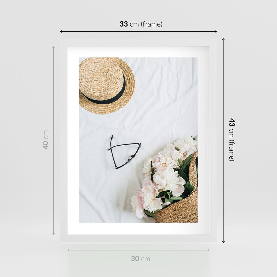 Plakat w ramie 30x40 - Urok Kobiecej Fotografii - kompozycja kobieca, fotografia - rama biała