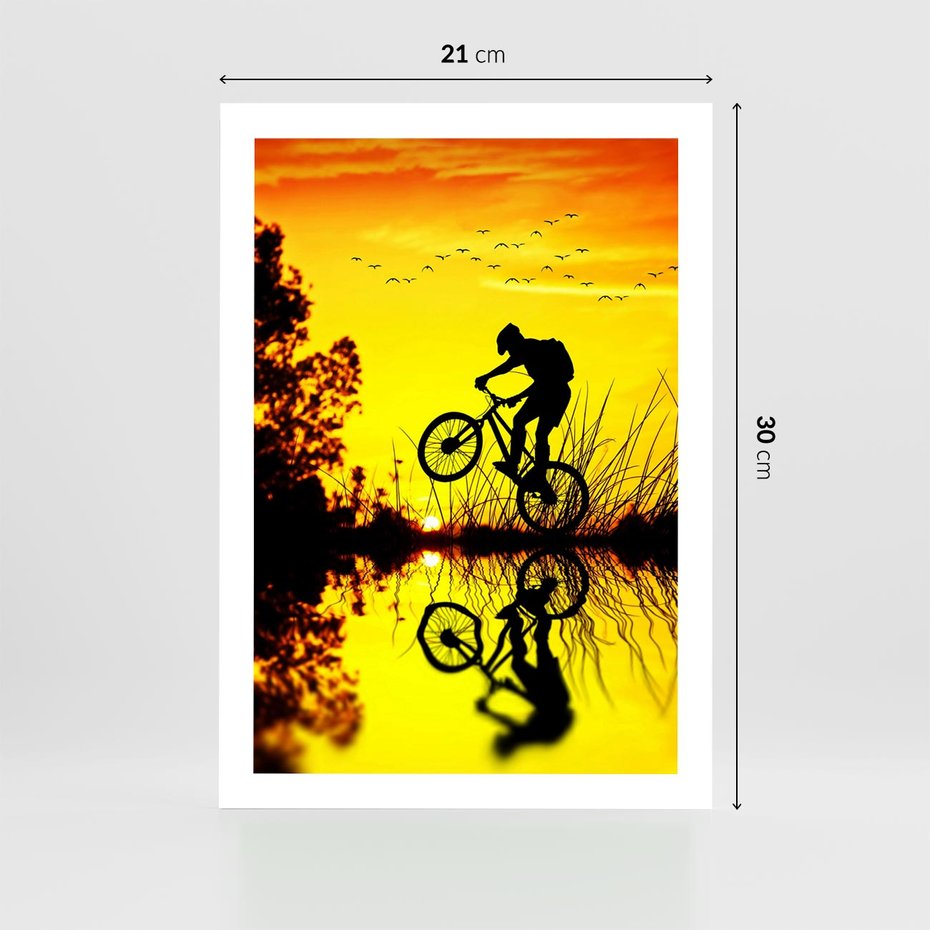 Plakat bez ramy 21x30 - Rower przy zachodzie słońca - rower, zachód