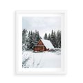 Plakat w ramie 40x50 - Ujęcie zimy w Górach - domek w górach w zimie, śnieg - rama biała