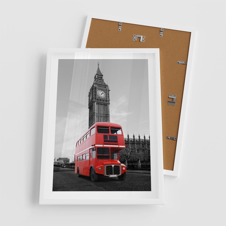 Plakat w ramie 50x70 - Autobusy w tętniącym życiem Londynie - Londyn, autobus - rama biała