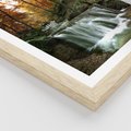 Plakat w ramie 30x40 - Jesienny wodospad w lesie - wodospad, las - rama drewno