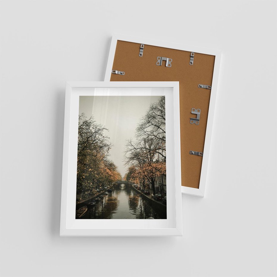 Plakat w ramie 30x40 - Jesienne Spacerki po Holenderskich Kanałach - kanały, Holandia - rama biała