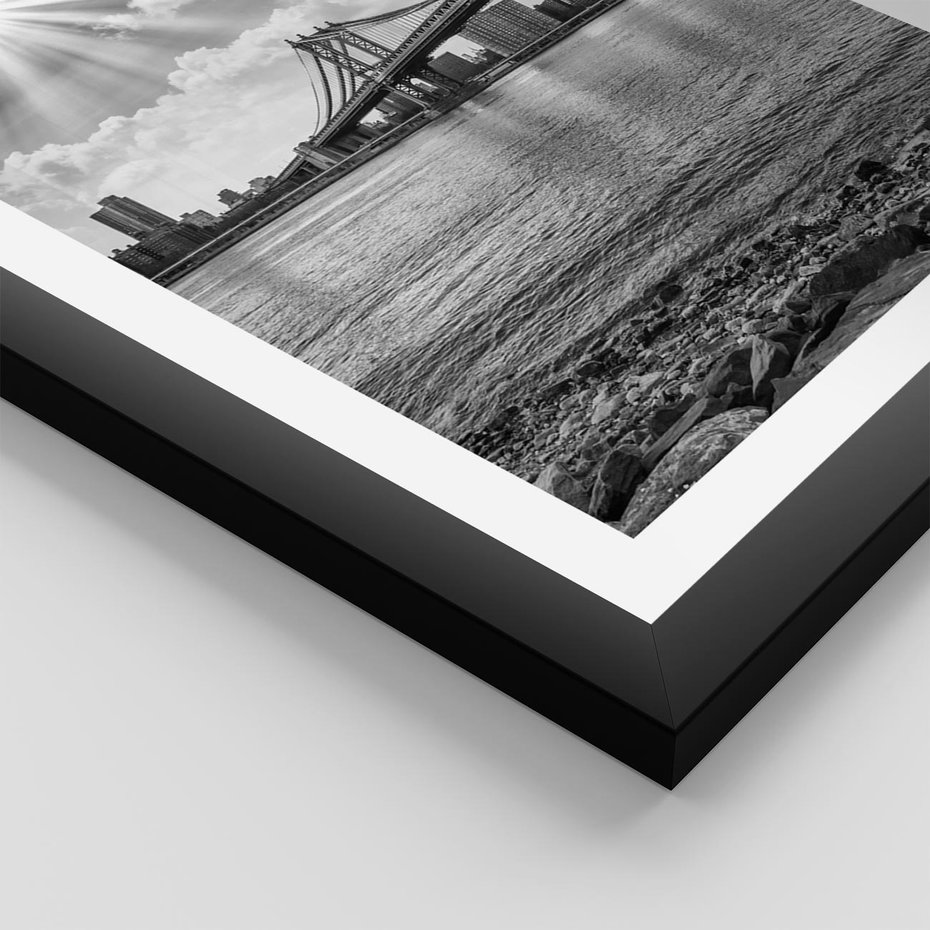 Plakat w ramie 40x50 - Most w Mieście - most, miasto - rama czarna