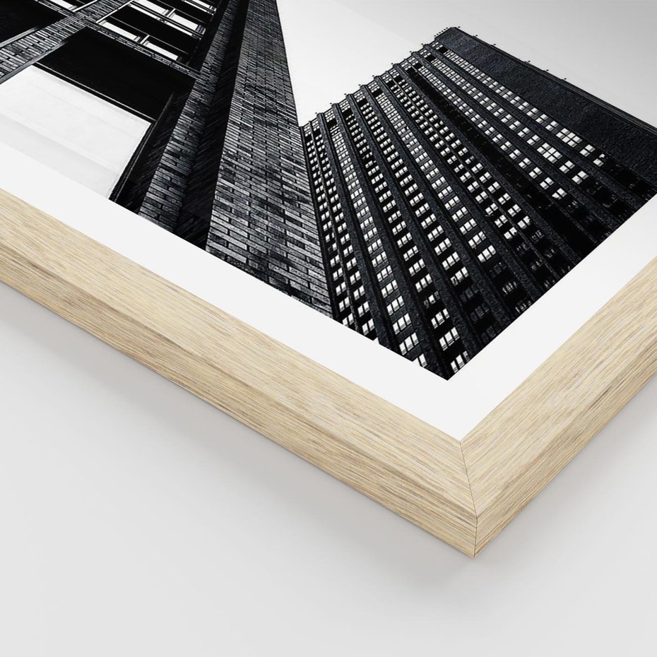 Plakat w ramie 30x40 - Geometryczna Asymetria - architektura, czarno białe zdjęcie - rama drewno