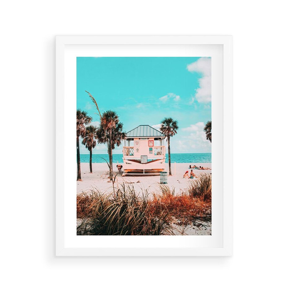 Plakat w ramie 40x50 - Plaża, Palmy i Spokój Miami - budka ratownika, plaża Miami - rama biała