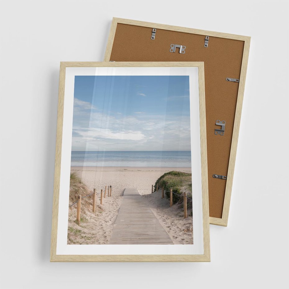 Plakat w ramie 50x70 - Plażowy pomost - plaża, pomost - rama drewno
