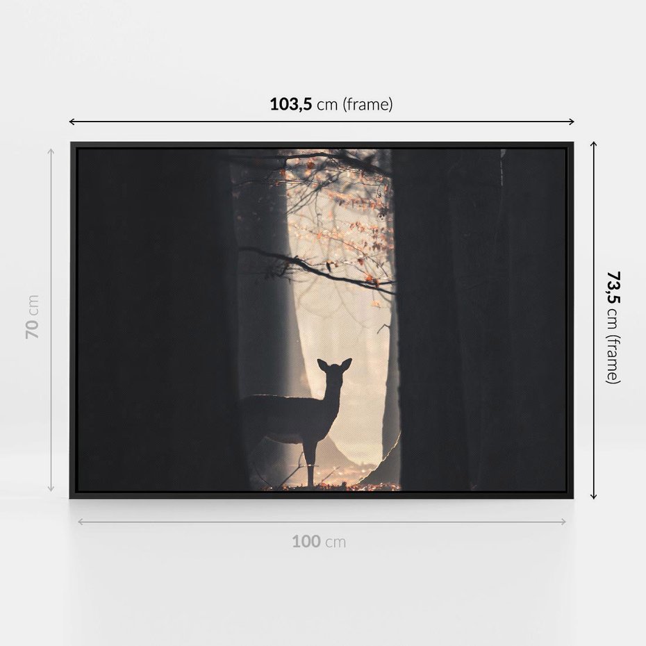 Obraz w ramie 100x70 - Sarnie Skoki - zdjęcie, klimatyczny las - rama czarna