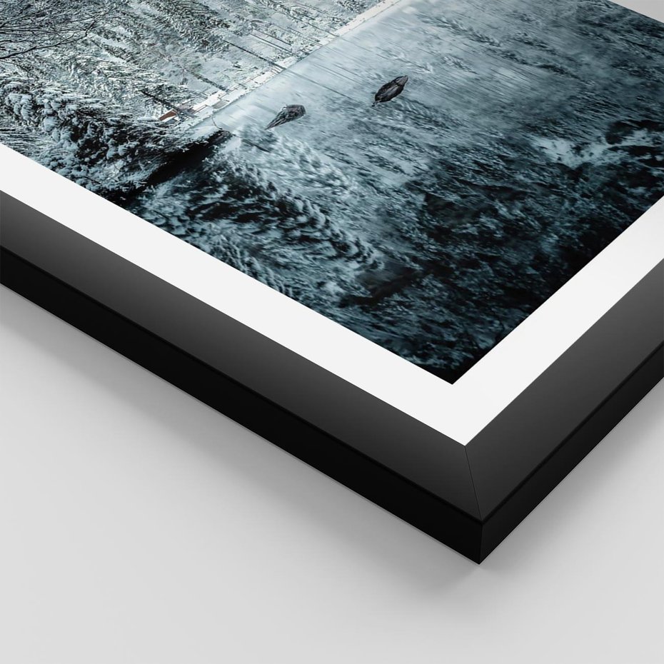 Plakat w ramie 40x50 - Zimowy Raj - zimowy górski krajobraz, jezioro w górach - rama czarna