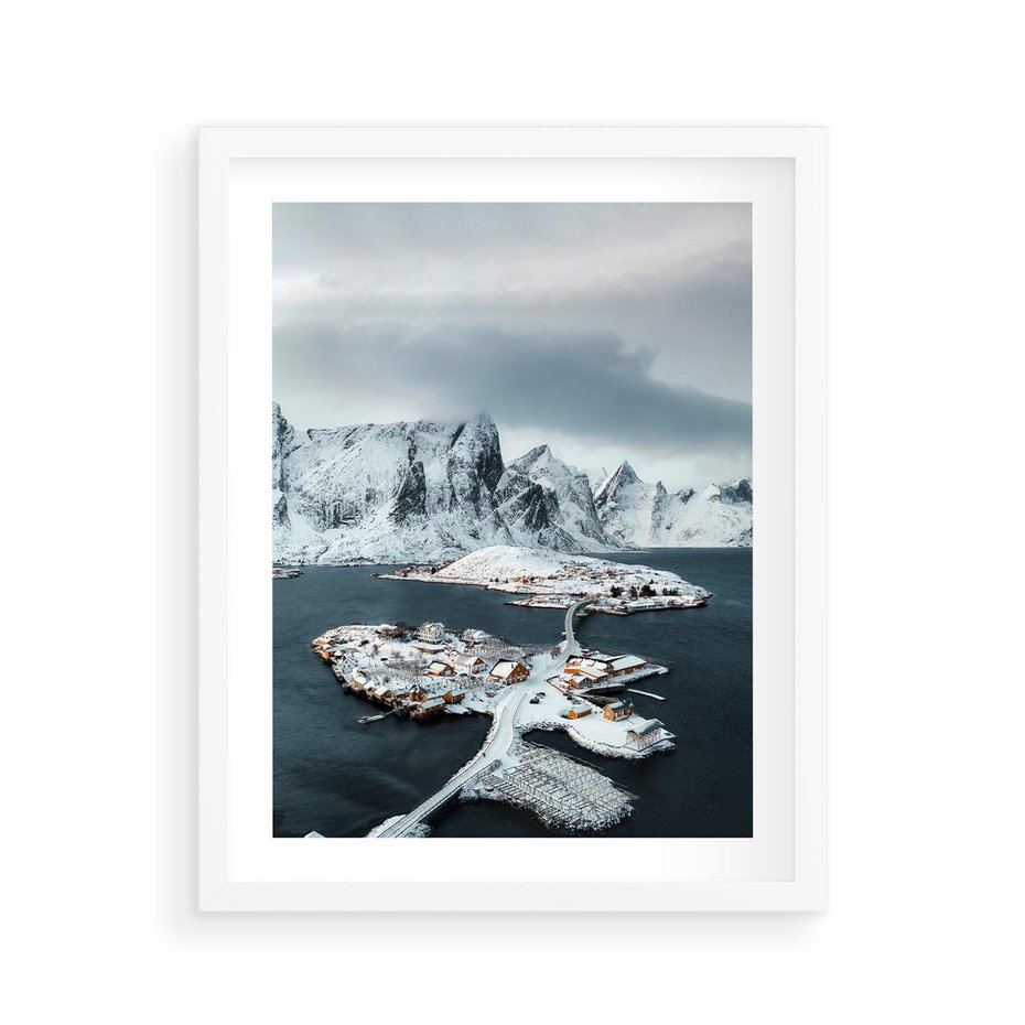 Plakat w ramie 40x50 - Ciepło i Urok Północy - skandynawskie, domki - rama biała