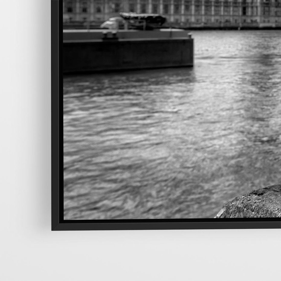 Obraz w ramie 70x50 - Pejzaż kruchości i siły - Londyn, Tamiza - rama czarna