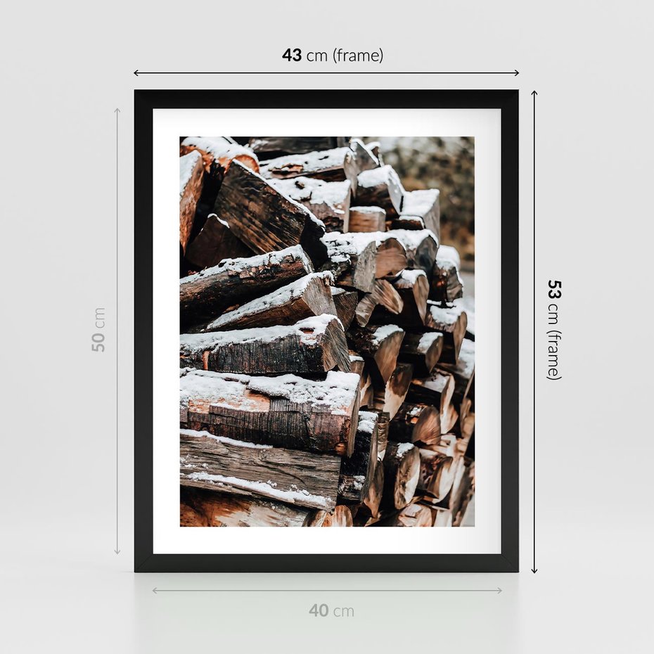 Plakat w ramie 40x50 - Zimowa Drewniana Idylla - drewno, kłody - rama czarna