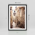 Plakat w ramie 50x70 - mistyczna podróż - uliczka, perspektywa - rama czarna