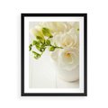 Plakat w ramie 40x50 - Subtelność białych frezji - frezja, białe - rama czarna