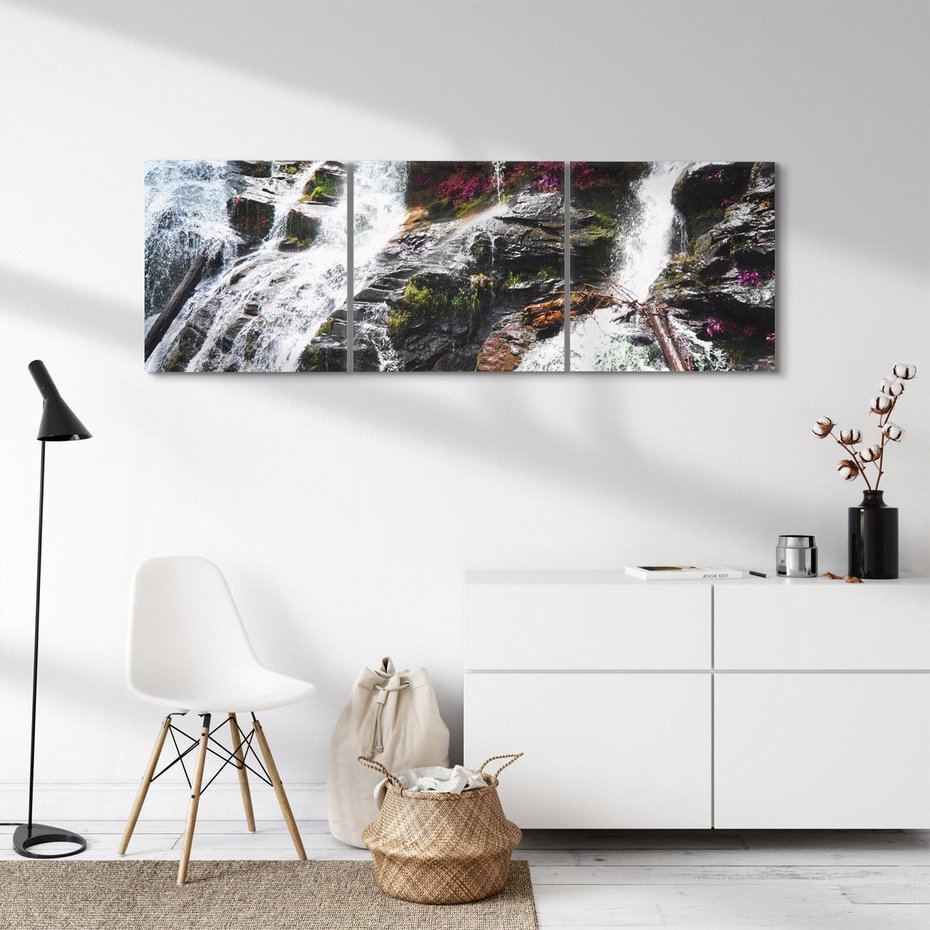 Obraz na płótnie 90x30 - Wodospad wśród majestatycznych gór - wodospad, góry