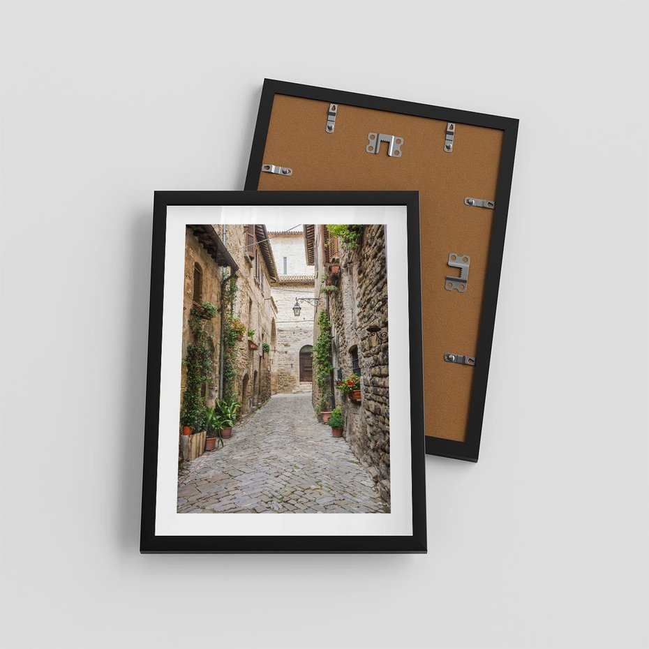 Plakat w ramie 30x40 - Urok Uliczki we Włoszech - uliczka, Włochy - rama czarna