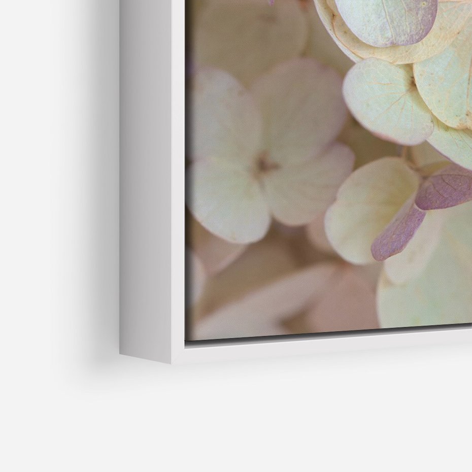 Obraz w ramie 80x120 - Kwiatowy taniec - kwiaty, hortensje - rama biała