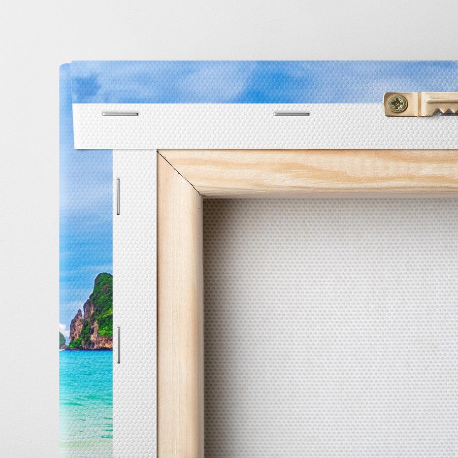 Obraz na płótnie 40x40 - Rajska Plaża Tajlandii: Spotkanie z Naturą - Tajlandia, łódź