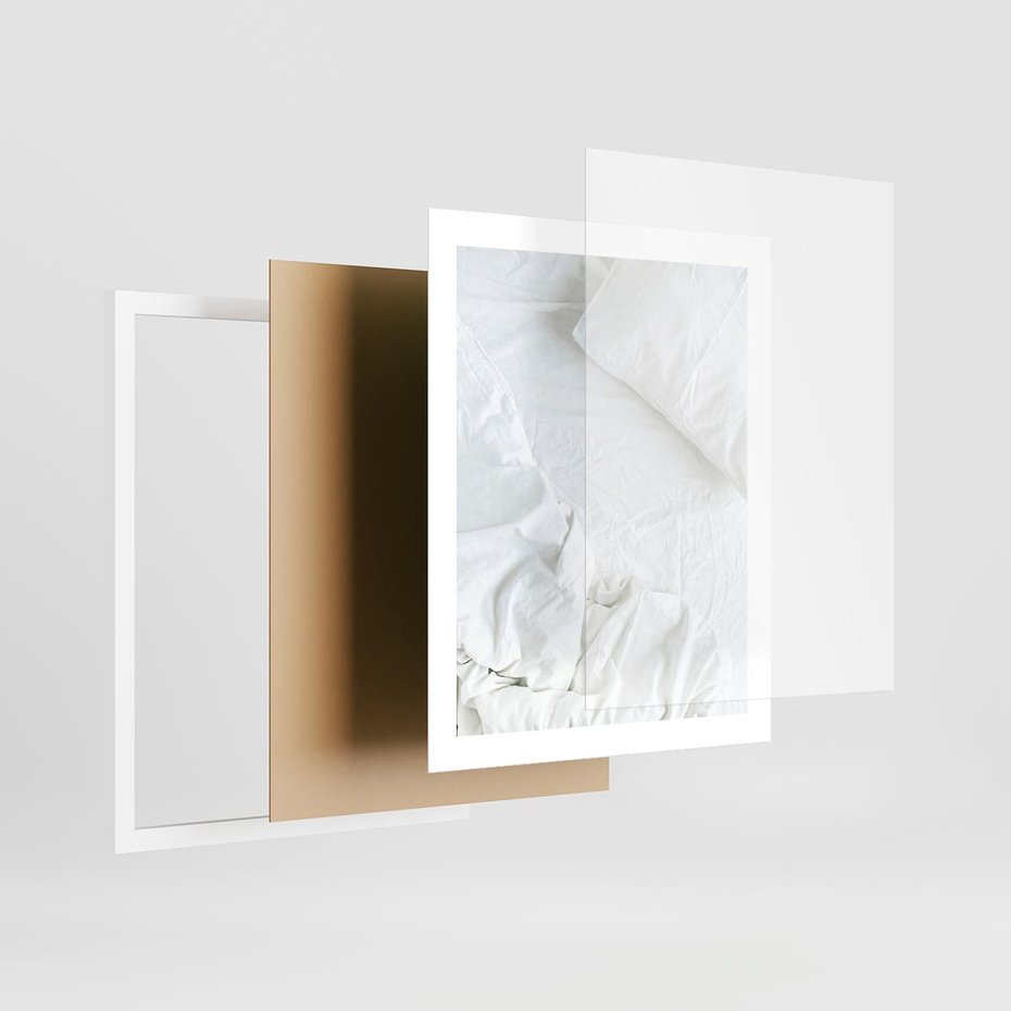 Plakat w ramie 40x50 - Sztuka i Komfort - pościel, biała kołdra poduszka - rama biała