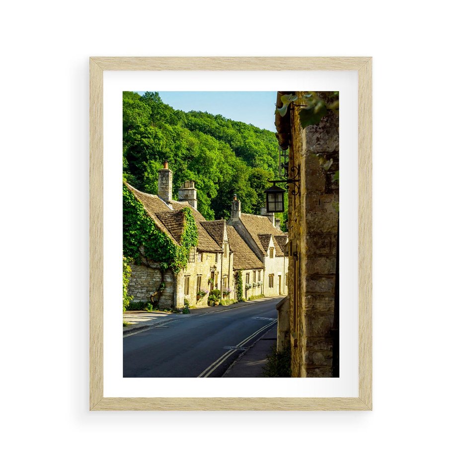 Plakat w ramie 40x50 - Odkryj tajemnice miasta - uliczka, perspektywa - rama drewno