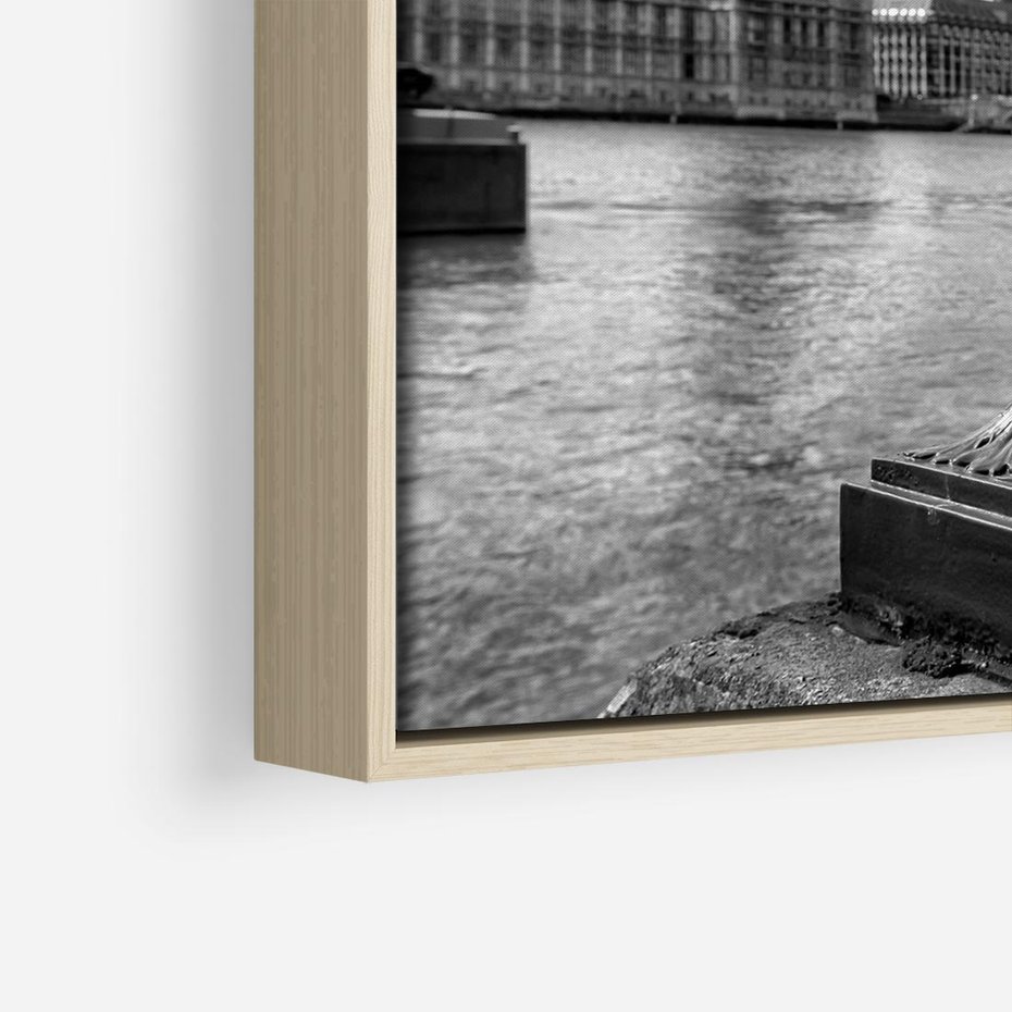 Obraz w ramie 80x80 - Pejzaż kruchości i siły - Londyn, Tamiza - rama drewno